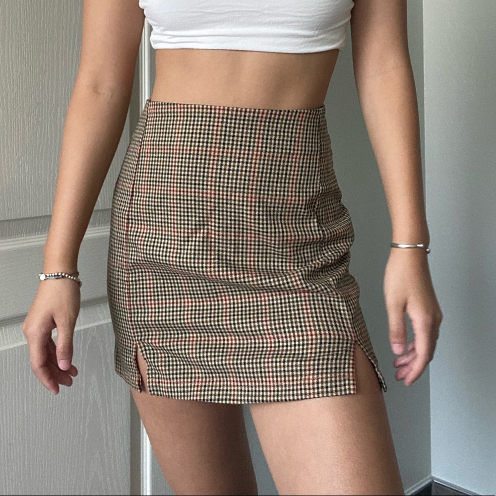 brandy melville plaid skirt